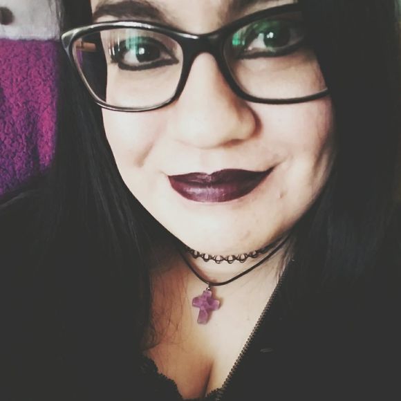 Meet your Posher, Cyn - Picture 1 of 1